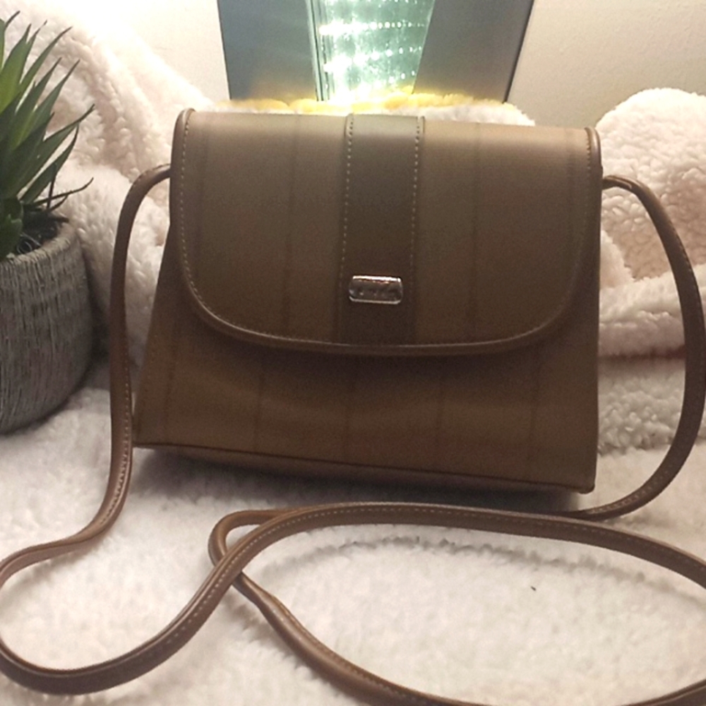 Pre-loved Liz Claiborne purse